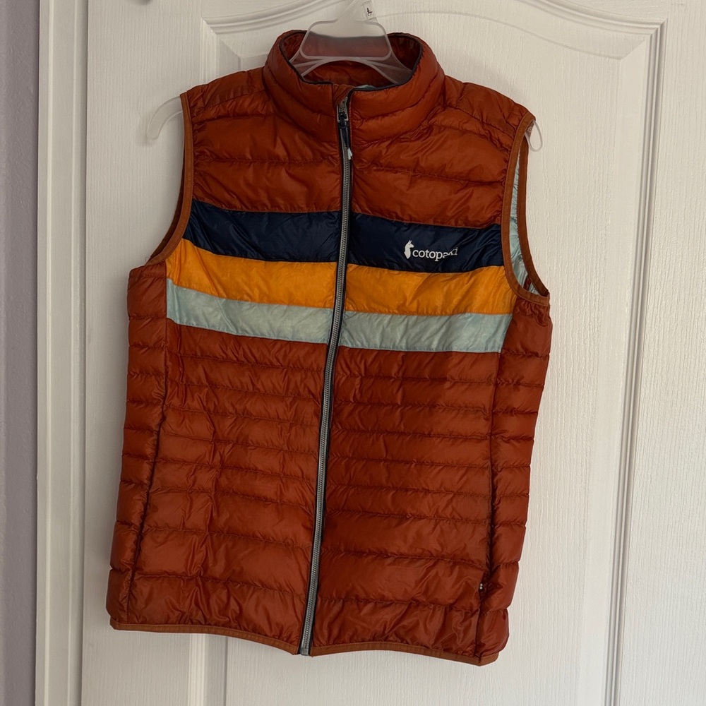 Cotopaxi Women’s Rust Quilted Puffer Vest with Navy, Mustard & Gray Stripes